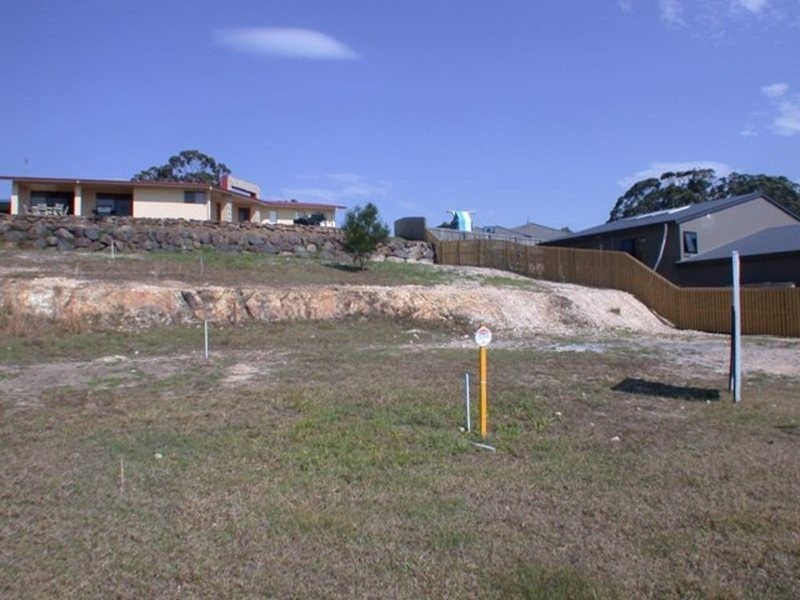 8 Wren Court, Tweed Heads South NSW 2486