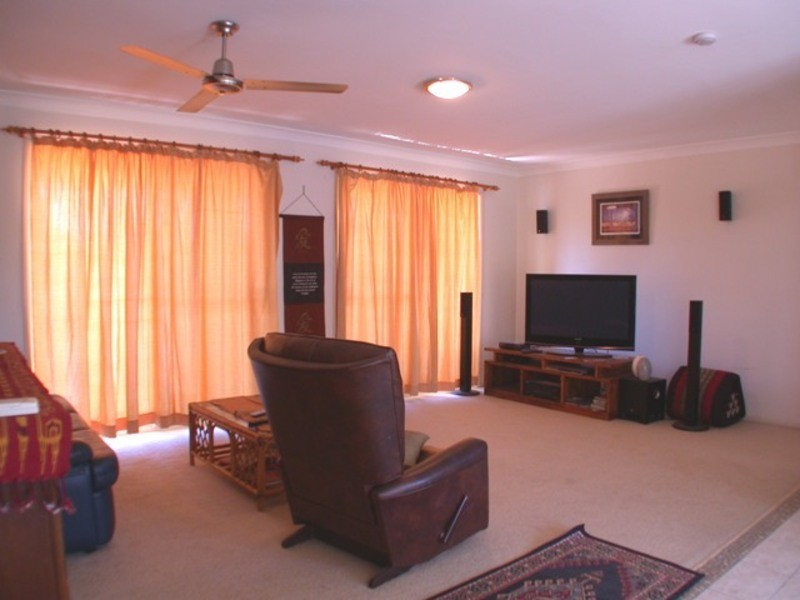 11 Walsh Street, Chinderah NSW 2487