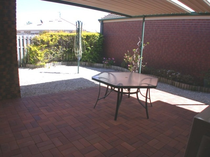 8/2 Macleay Court, Banora Point NSW 2486