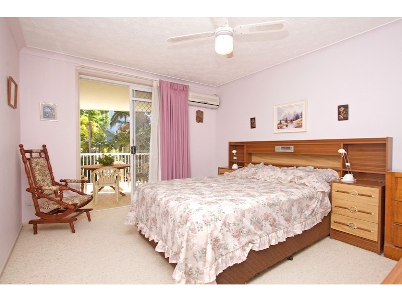 11/54 Dutton Street, Coolangatta QLD 4225