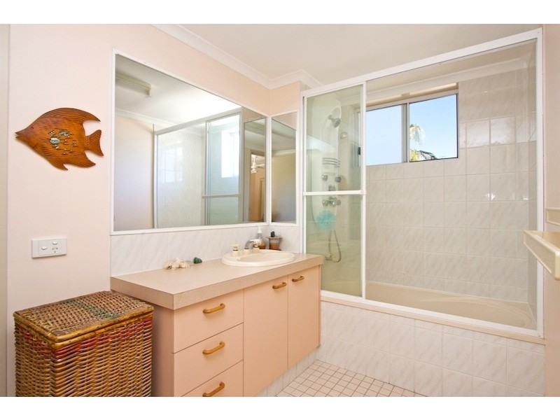 11/54 Dutton Street, Coolangatta QLD 4225