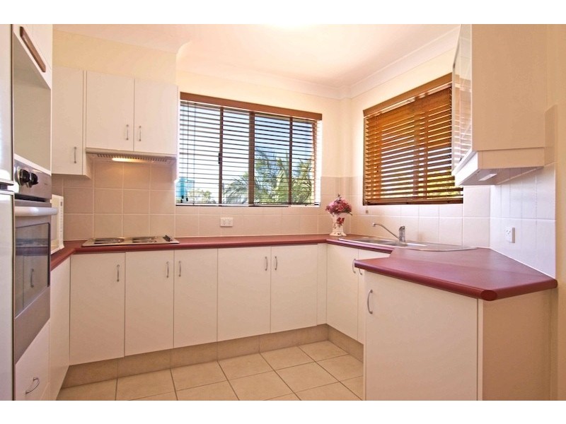 5/74 Stapylton Street, Coolangatta QLD 4225