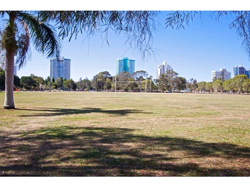 5/74 Stapylton Street, Coolangatta QLD 4225