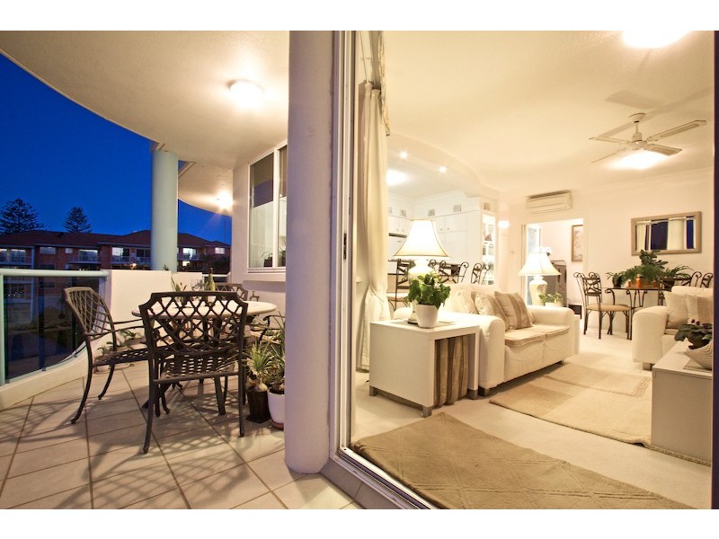 P1/4-6 Eden Avenue, Coolangatta QLD 4225