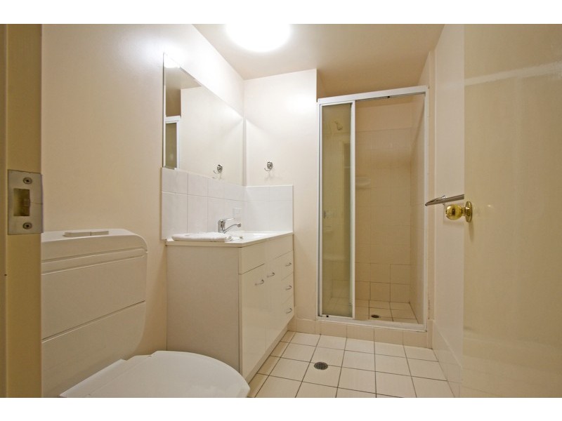 4/243 Boundary Street, Coolangatta QLD 4225