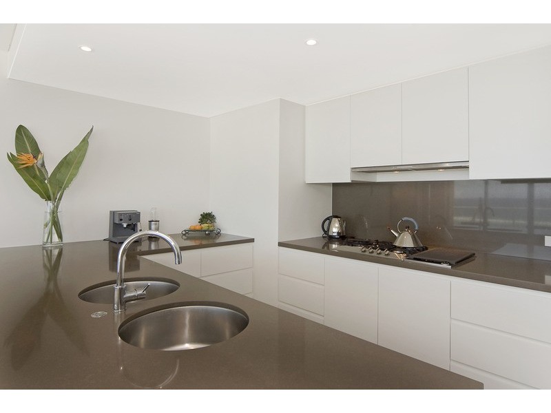 1002/2 Creek Street, Kirra QLD 4225