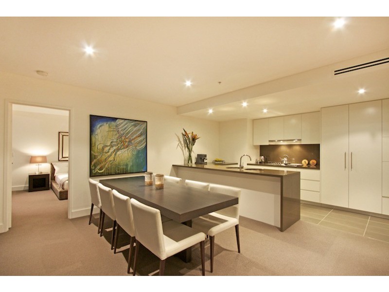 1002/2 Creek Street, Kirra QLD 4225