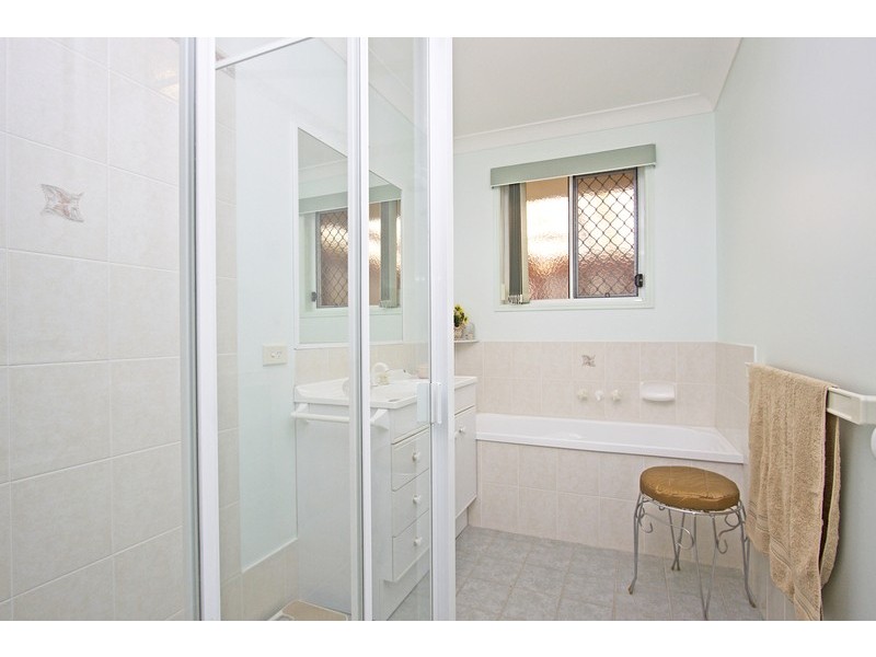 2/4 Rosnay Court, Banora Point NSW 2486