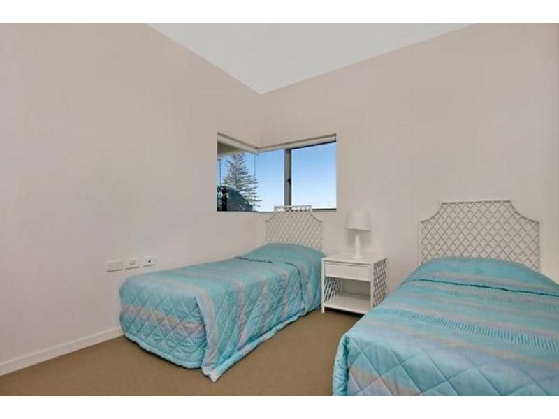 5/128 Marine Parade, Coolangatta QLD 4225