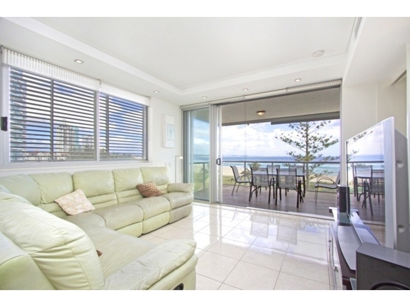 5/128 Marine Parade, Coolangatta QLD 4225