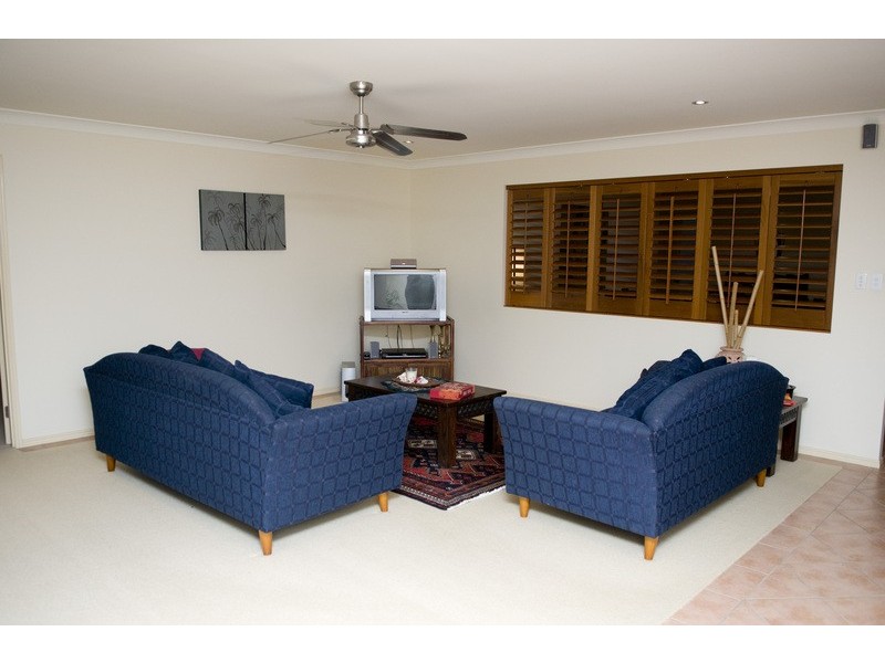 33 Traminer Court, Banora Point NSW 2486