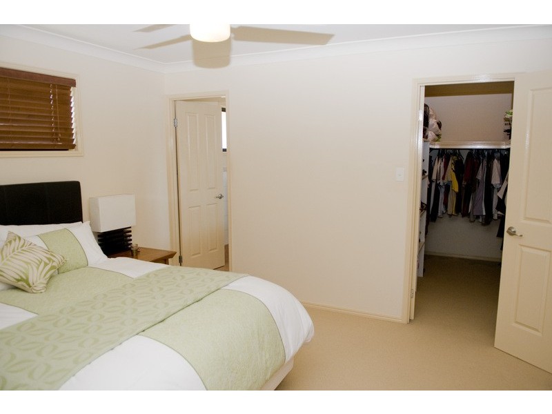 33 Traminer Court, Banora Point NSW 2486