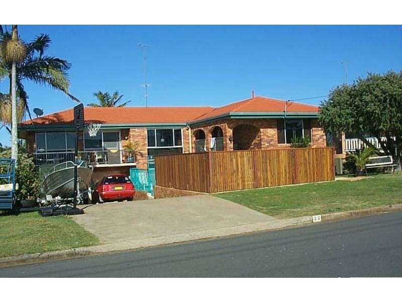 22 Hibiscus Parade, Banora Point NSW 2486