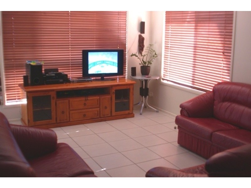 2/1 Pelican Place, Tweed Heads West NSW 2485