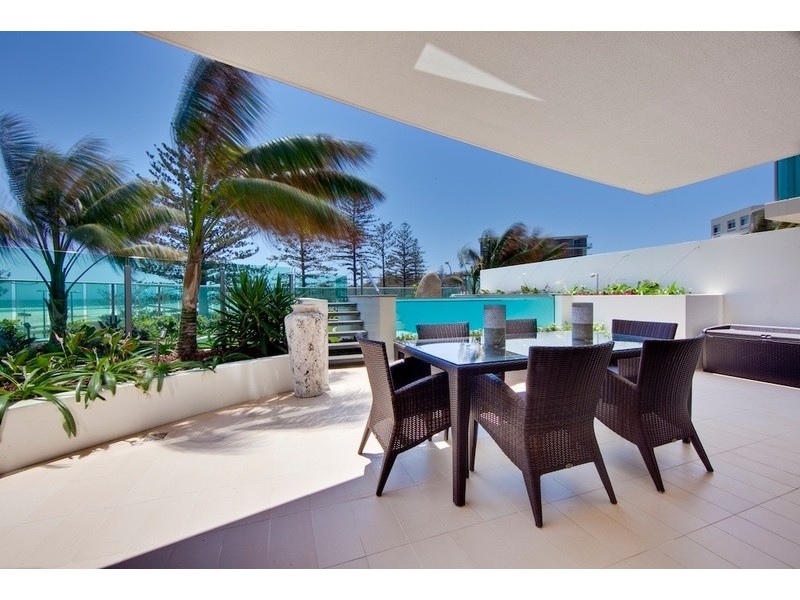 905/1 Douglas Street, Kirra QLD 4225