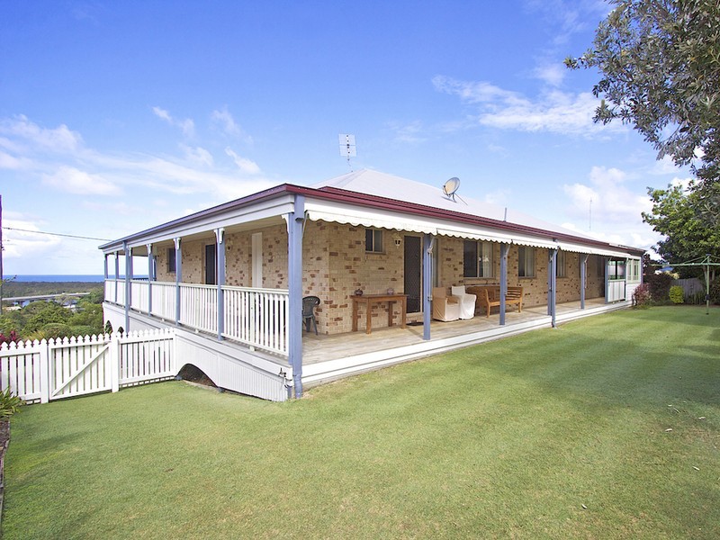7 Pacific Drive, Banora Point NSW 2486