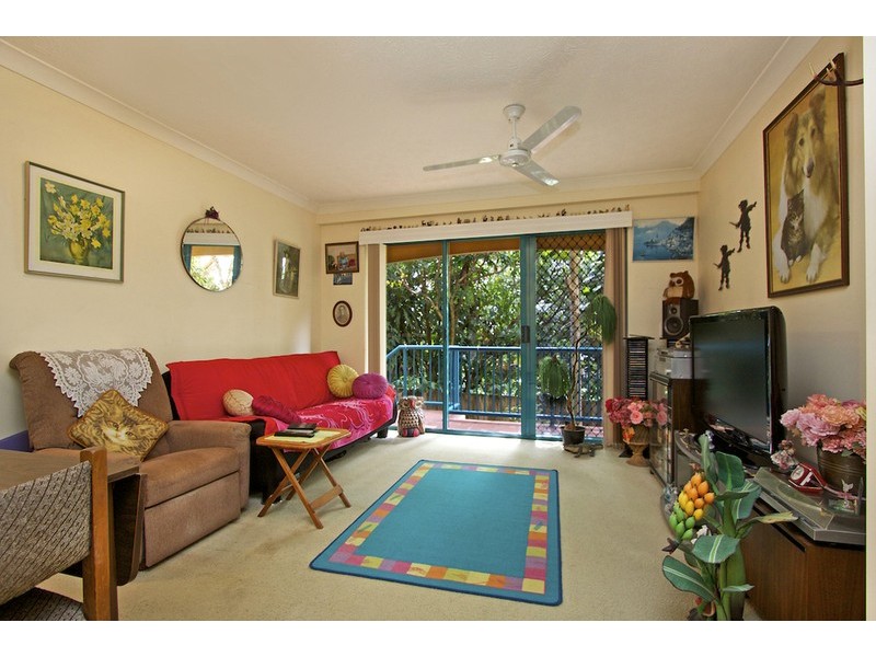 1/27 Dutton Street, Coolangatta QLD 4225