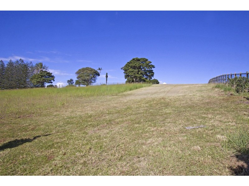 40 Sunnycrest Drive, Terranora NSW 2486