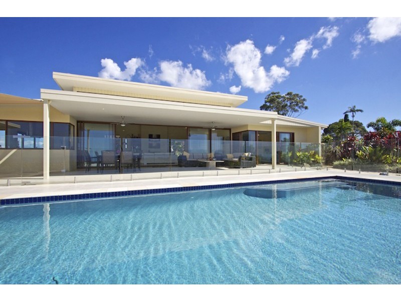 8 Sunnycrest Drive, Terranora NSW 2486