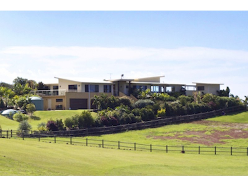 8 Sunnycrest Drive, Terranora NSW 2486