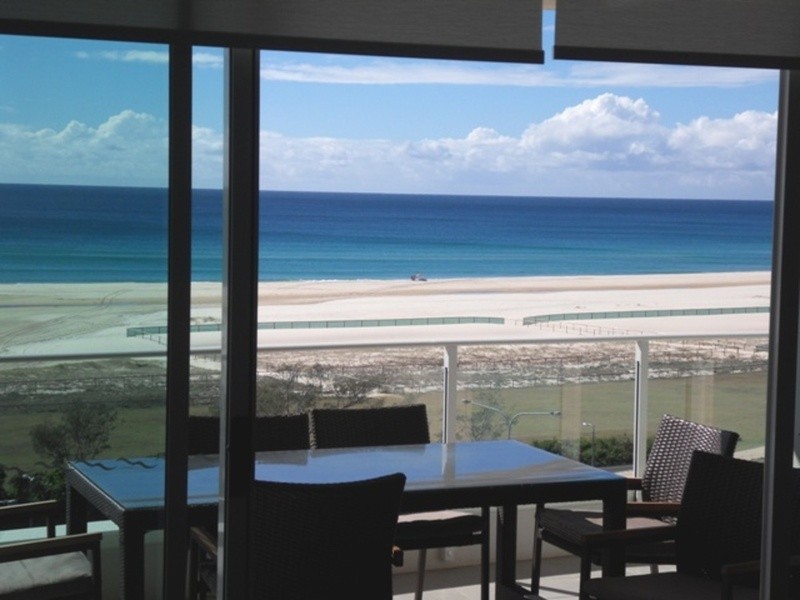 602/2 Creek Street, Kirra QLD 4225