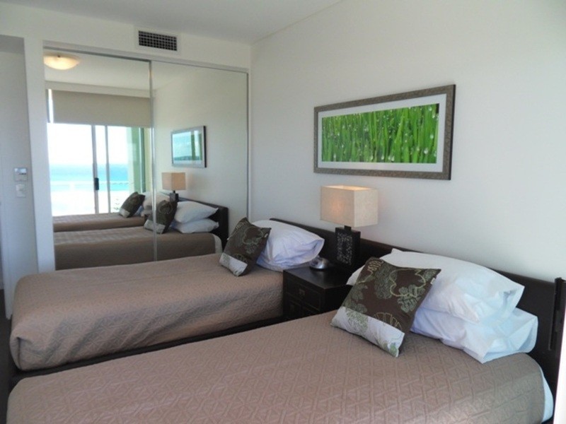 602/2 Creek Street, Kirra QLD 4225