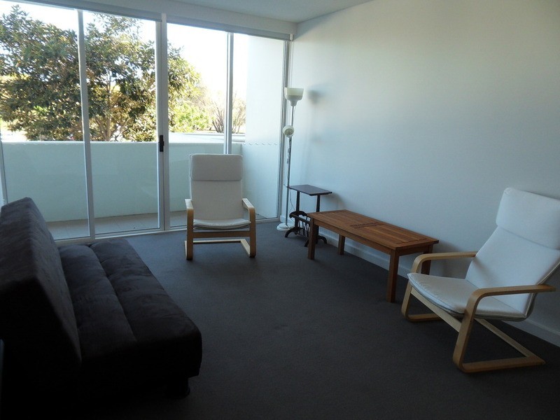 004/2 Creek Street, Kirra QLD 4225