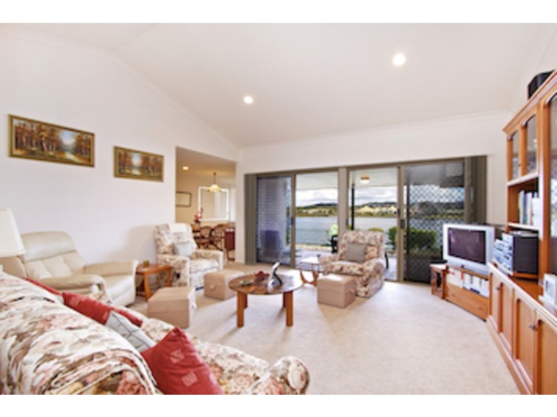 14 Kimberley Circuit, Banora Point NSW 2486