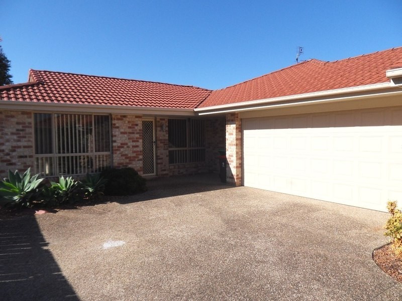2/3 Medoc Place, Tweed Heads South NSW 2486