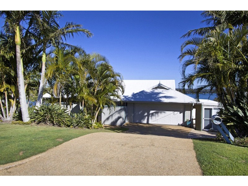 36 Hibiscus Parade, Banora Point NSW 2486