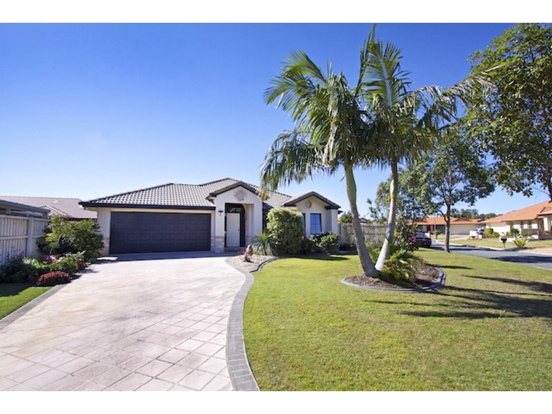 2 Ashgrove Place, Banora Point NSW 2486