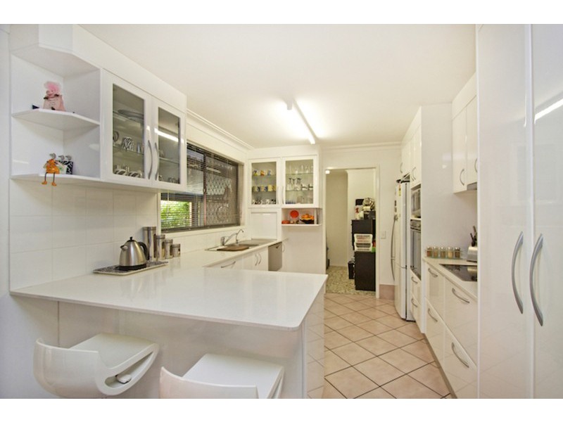 9 Riviera Avenue, Tweed Heads West NSW 2485