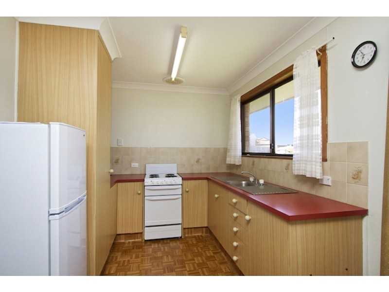 2/18 Oyster Point Road, Banora Point NSW 2486