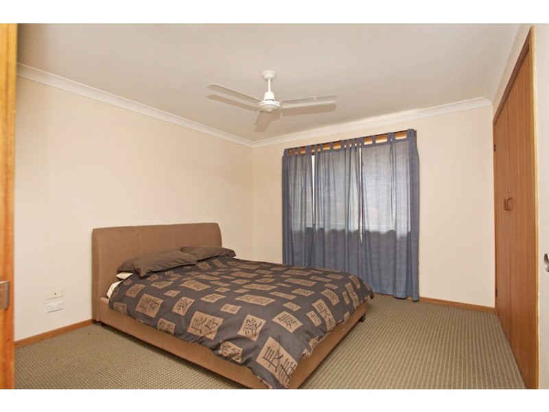 2/18 Oyster Point Road, Banora Point NSW 2486