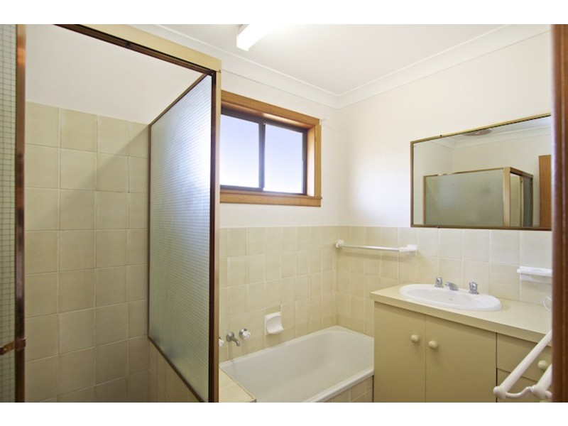 2/18 Oyster Point Road, Banora Point NSW 2486