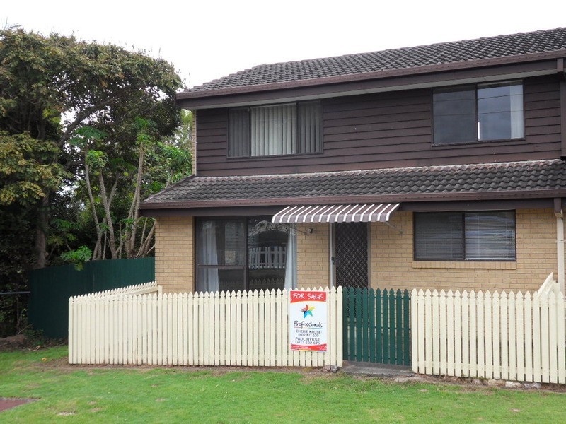 1/8 Bolton Street, Kirra QLD 4225
