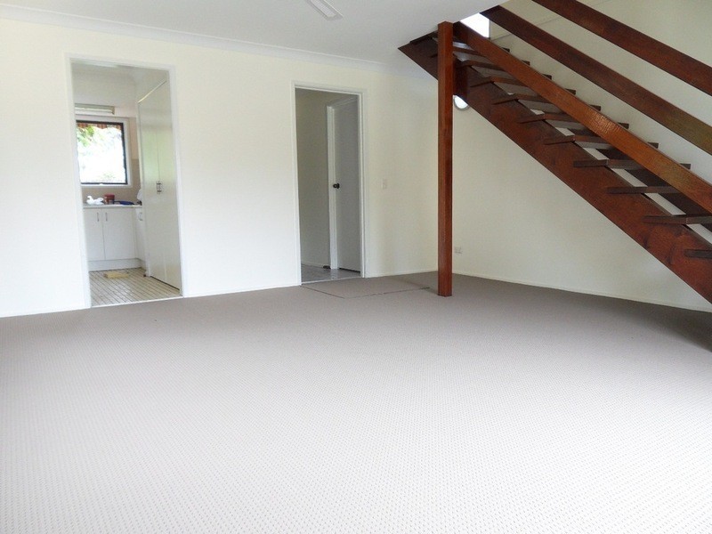 1/8 Bolton Street, Kirra QLD 4225