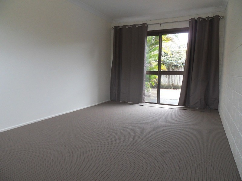 1/8 Bolton Street, Kirra QLD 4225