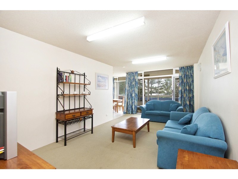 9/162 Marine Parade, Rainbow Bay QLD 4225