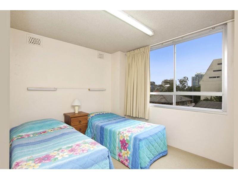 9/162 Marine Parade, Rainbow Bay QLD 4225