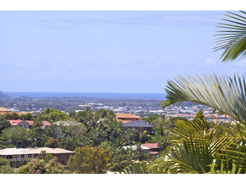 21 Kintyre Crescent, Banora Point NSW 2486