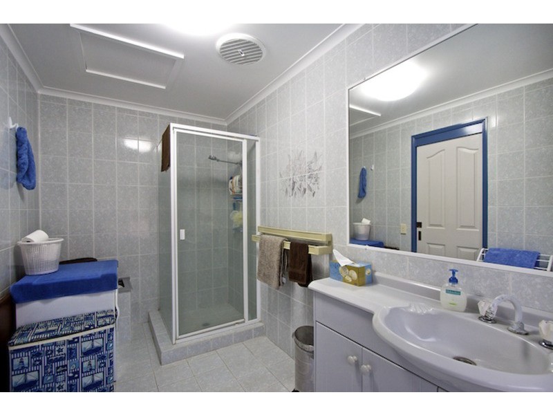 21 Kintyre Crescent, Banora Point NSW 2486