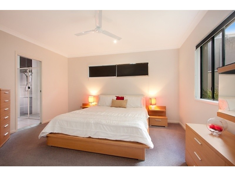 6 Westwood Street, Banora Point NSW 2486