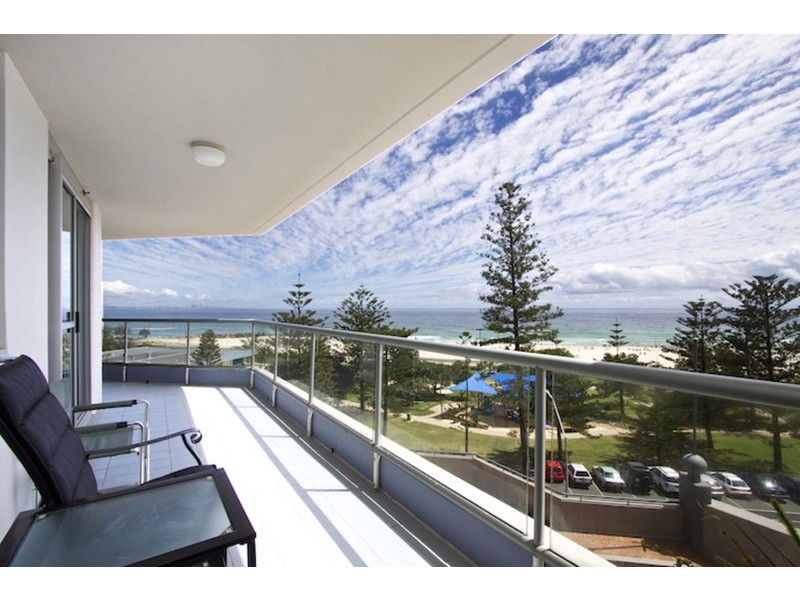 17/62 Marine Parade, Coolangatta QLD 4225