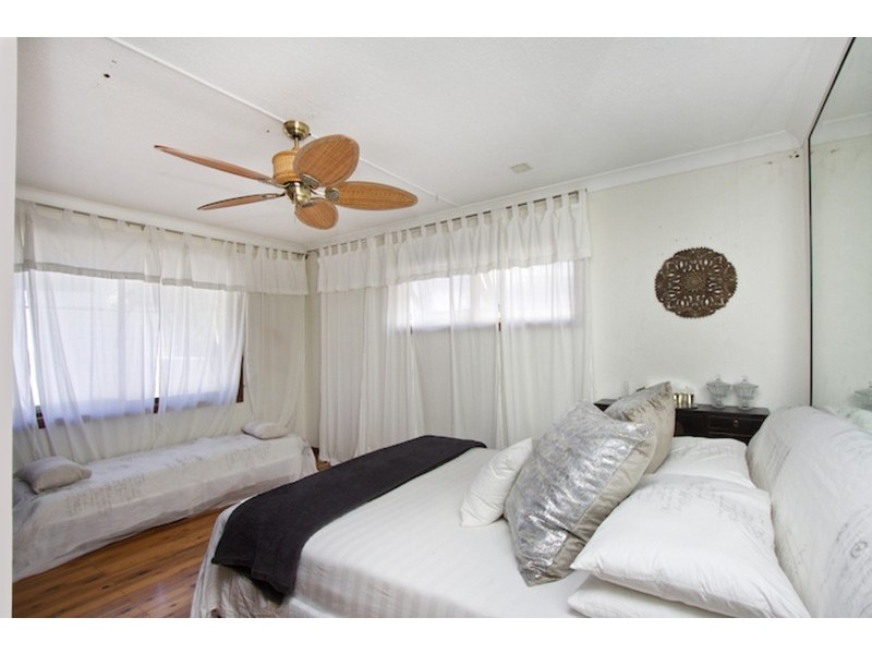 55 Ballow Street, Coolangatta QLD 4225