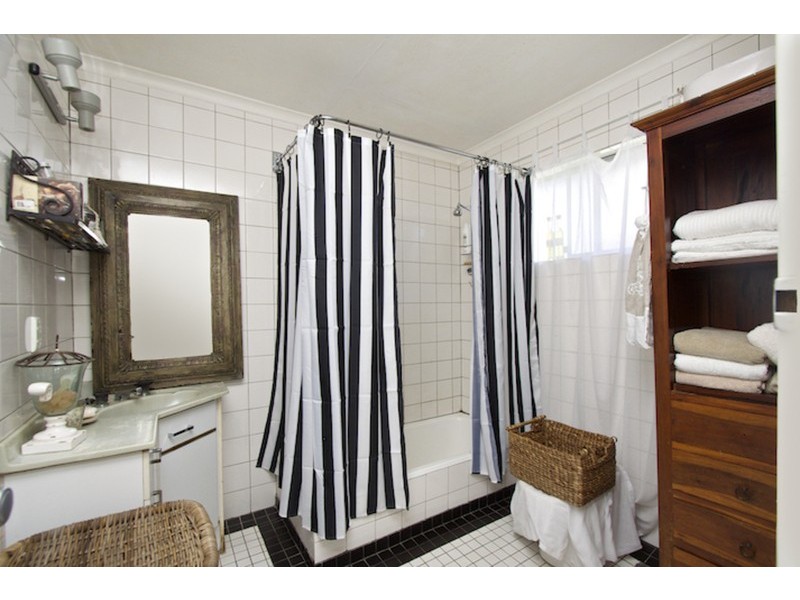 55 Ballow Street, Coolangatta QLD 4225