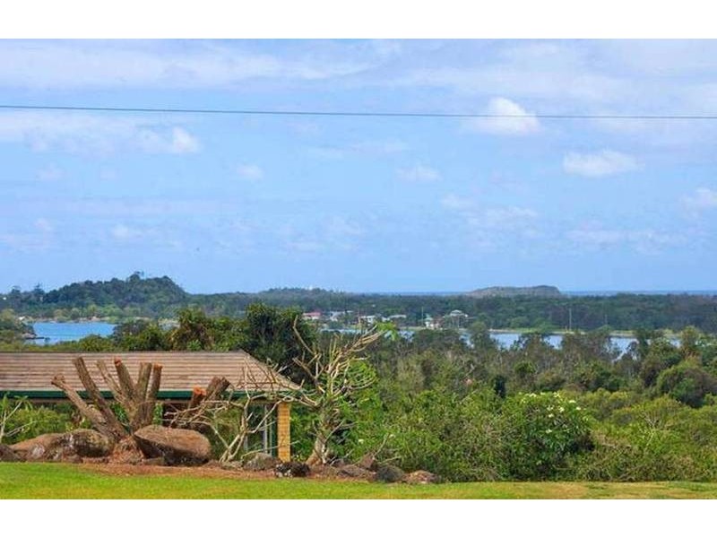 22 Hibiscus Parade, Banora Point NSW 2486