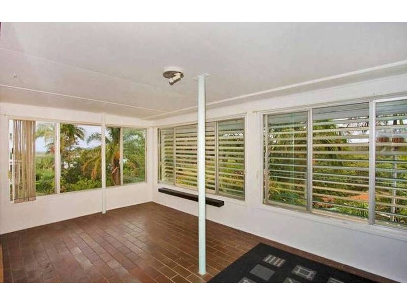 22 Hibiscus Parade, Banora Point NSW 2486