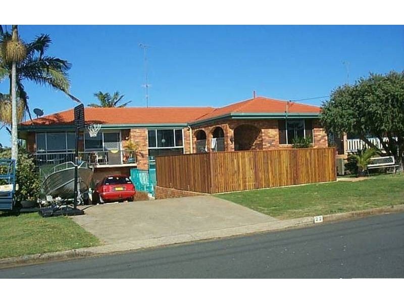 22 Hibiscus Parade, Banora Point NSW 2486