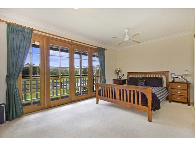 14 Pine Tree Place, Piggabeen NSW 2486